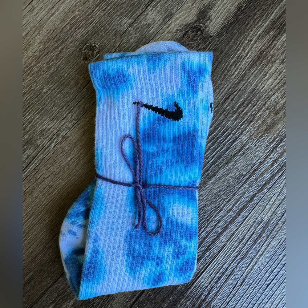 NWT But did you dye, tie dye Nike socks - Picture 4 of 5